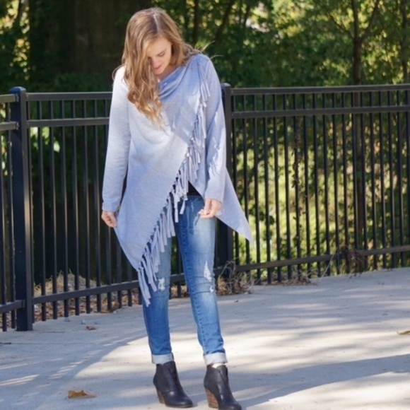 Tops - { Gray } Fringe Cardigan